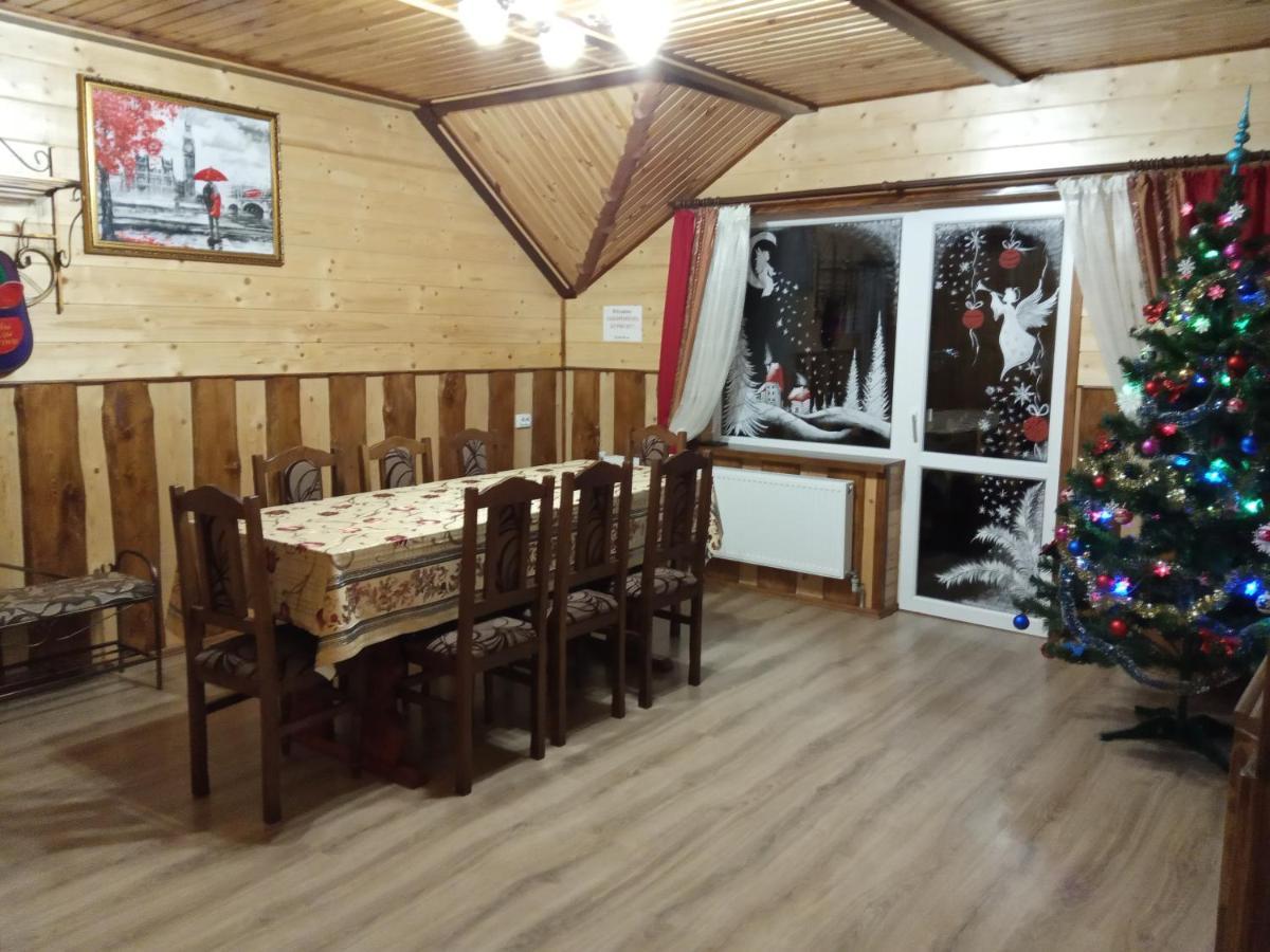 Holiday home мелодія карпат