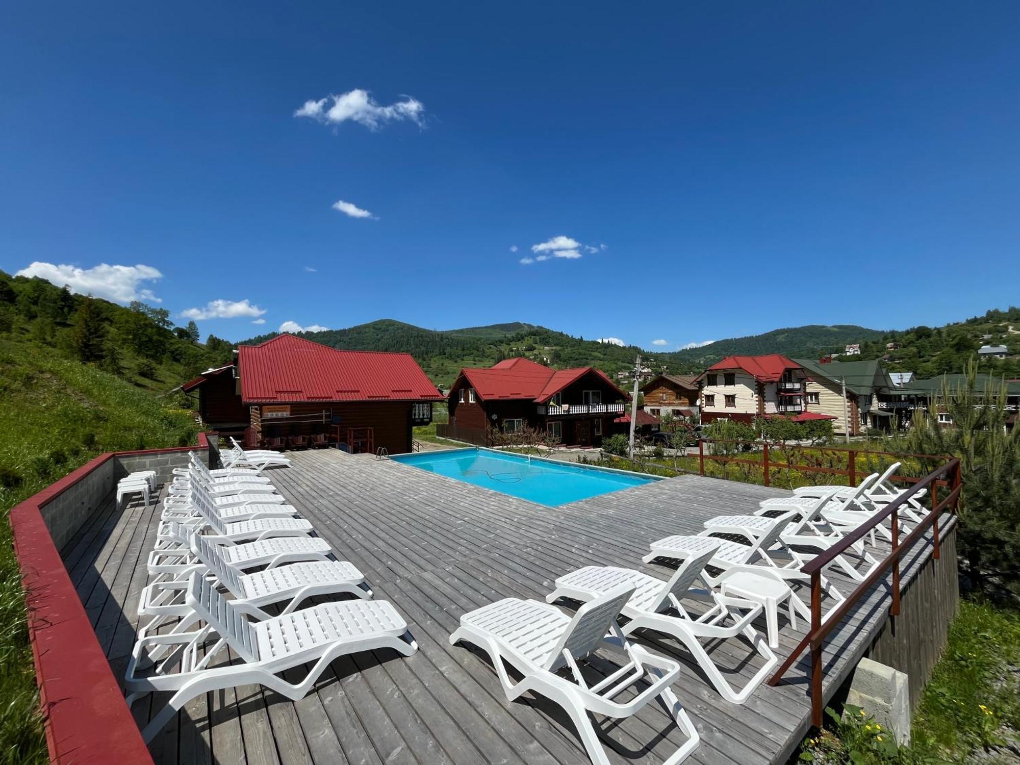 Holiday home мелодія карпат